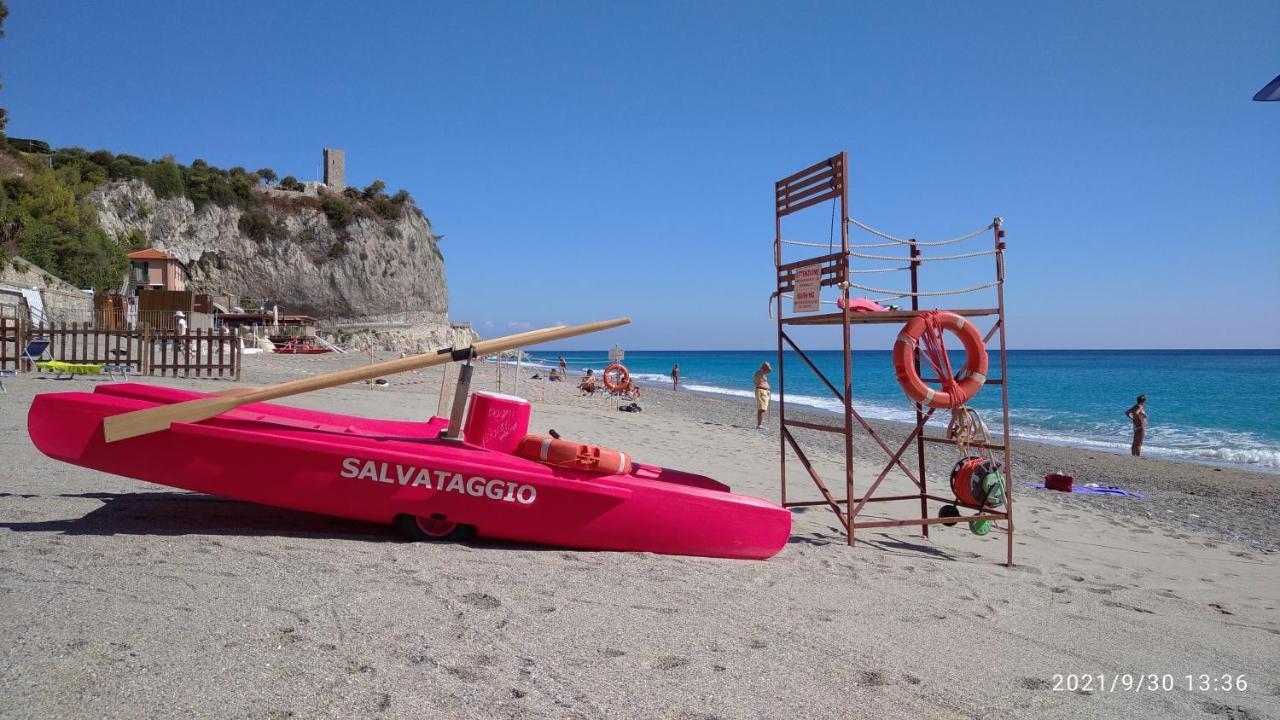 Casa Mariuccia A Due Passi Dal Mare Lejlighed Finale Ligure Eksteriør billede