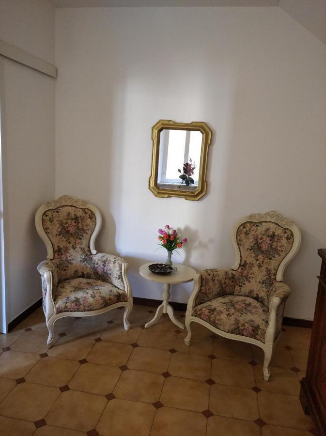 Casa Mariuccia A Due Passi Dal Mare Lejlighed Finale Ligure Eksteriør billede
