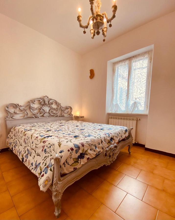 Casa Mariuccia A Due Passi Dal Mare Lejlighed Finale Ligure Eksteriør billede
