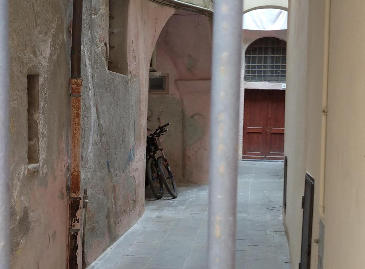 Casa Mariuccia A Due Passi Dal Mare Lejlighed Finale Ligure Eksteriør billede